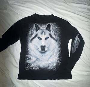 Spiral Direct White Wolf Print Long Sleeve Graphic T-Shirt